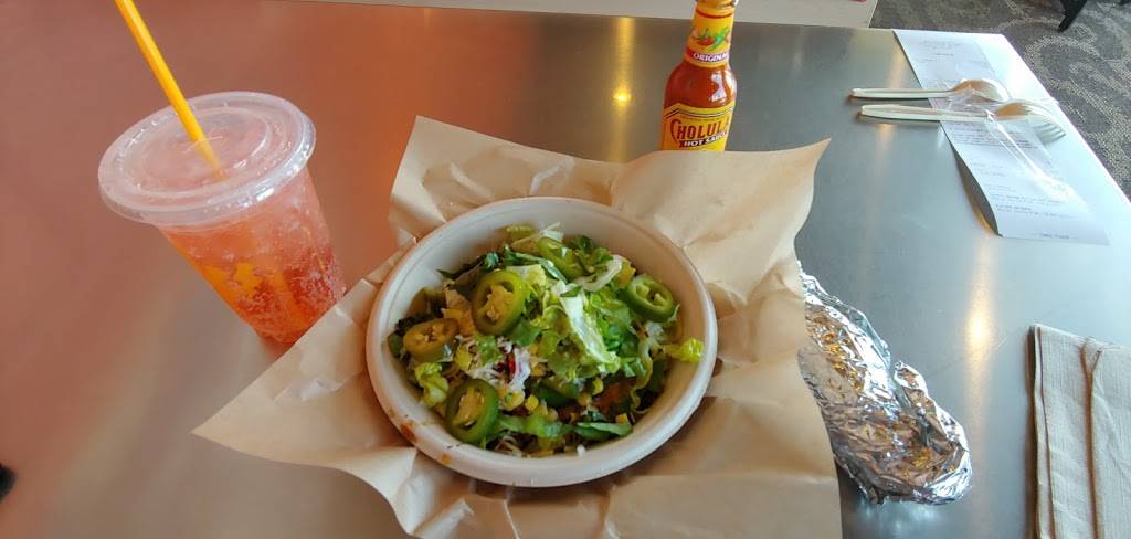 QDOBA Mexican Eats | restaurant | 16270 E Arapahoe Rd #204, Aurora, CO 80016, USA | 3036173351 OR +1 303-617-3351