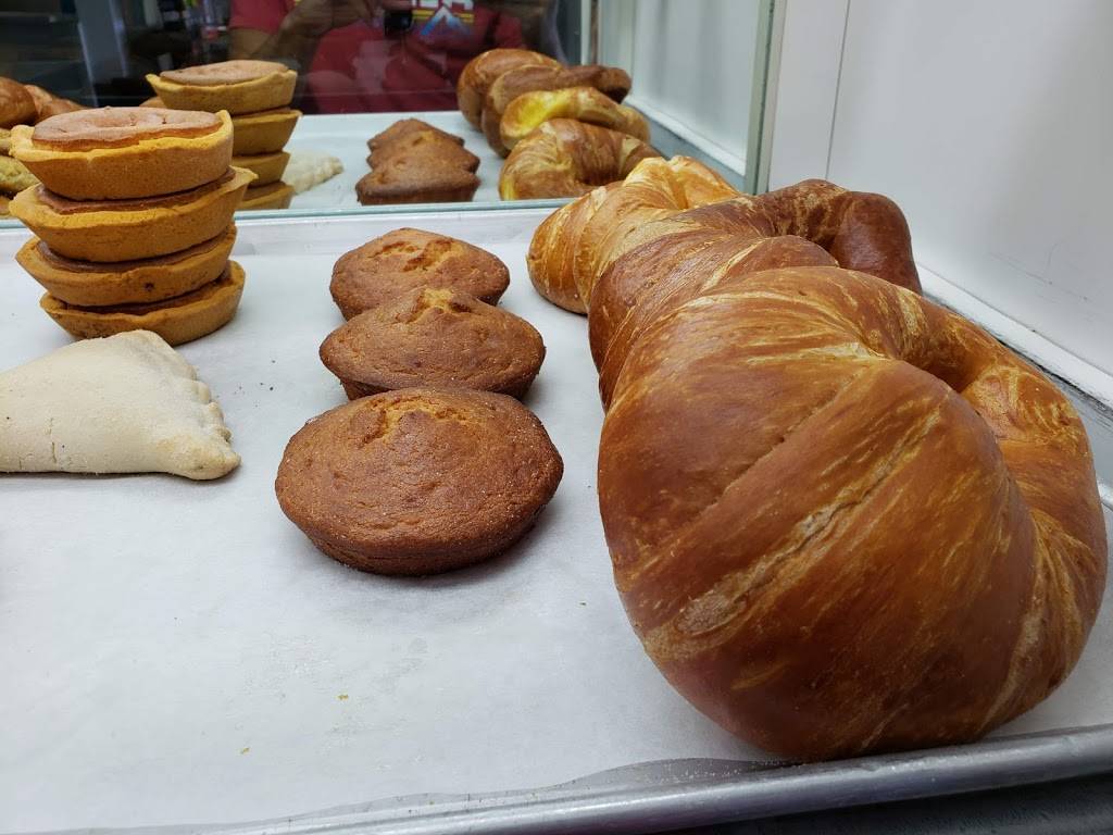 Queens Panaderia Vanessa | restaurant | 1045 Patterson Rd, Oxnard, CA 93035, USA | 8059855550 OR +1 805-985-5550