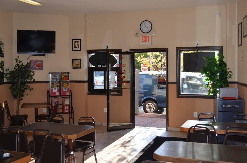 Slices Pizza | restaurant | 701 Elizabeth Ave, Elizabeth, NJ 07201, USA | 9083810819 OR +1 908-381-0819