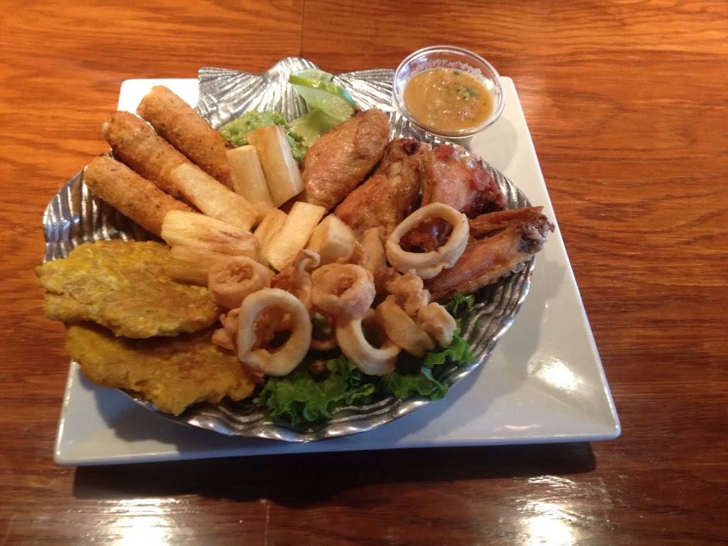 La Kabañita | restaurant | 35 White St, Danbury, CT 06810, USA | 2037905300 OR +1 203-790-5300