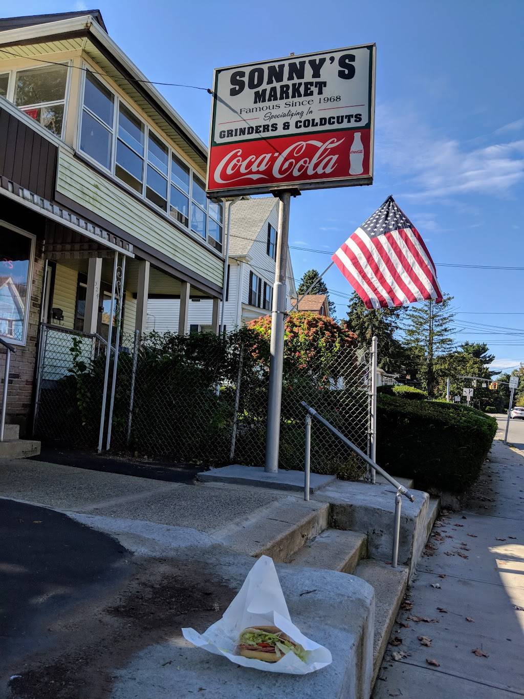 Sonnys Market | restaurant | 324 Jefferson Ave, New London, CT 06320, USA | 8604439716 OR +1 860-443-9716