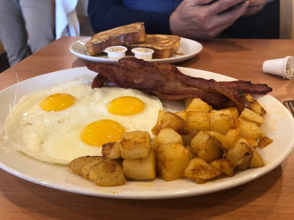 Sunset Grill | restaurant | 200 Green Ln E, East Gwillimbury, ON L9N 0A2, Canada | 9058981000 OR +1 905-898-1000