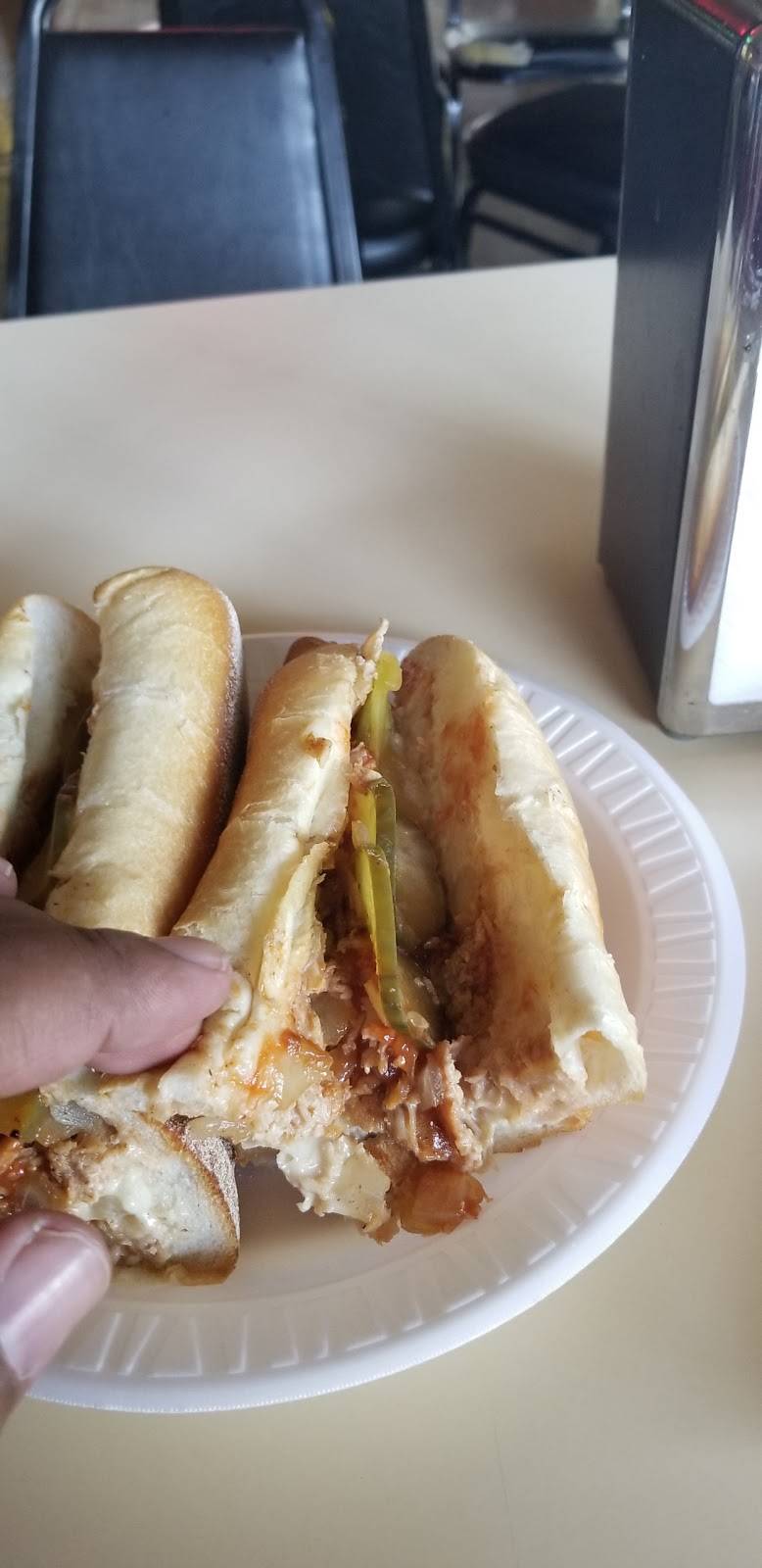 Liberty Steaks & Hoagies | restaurant | 1937 MacDade Boulevard, Woodlyn, PA 19094, USA | 6108729304 OR +1 610-872-9304