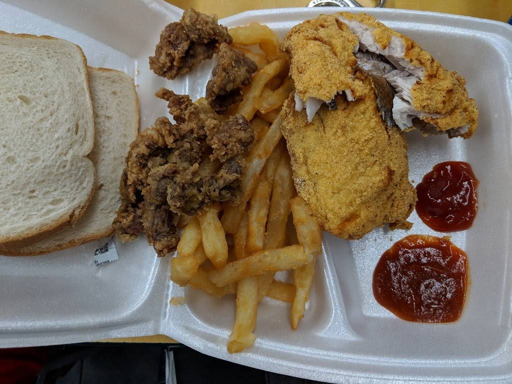 Fish Express | restaurant | 620 Riverview Dr, Kalamazoo, MI 49048, USA | 2693495000 OR +1 269-349-5000