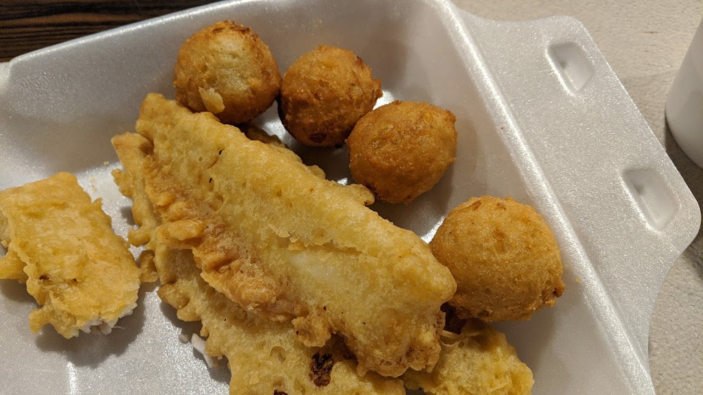 Captain Ds | restaurant | 8090 N Davis Hwy, Pensacola, FL 32514, USA | 8504787157 OR +1 850-478-7157