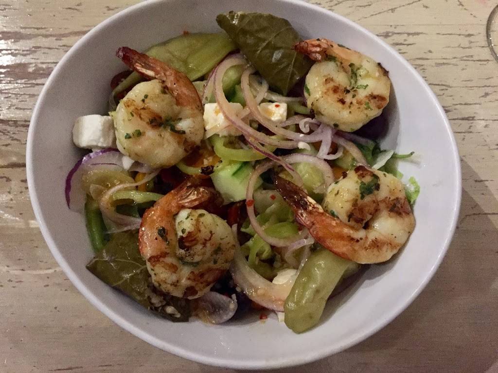 Famous Greek Kitchen | restaurant | 10 N Water St, Greenwich, CT 06830, USA | 2035316887 OR +1 203-531-6887