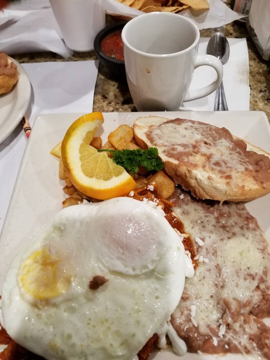 El Pescador | restaurant | 9051 Telegraph Rd, Pico Rivera, CA 90660, USA | 5629491907 OR +1 562-949-1907