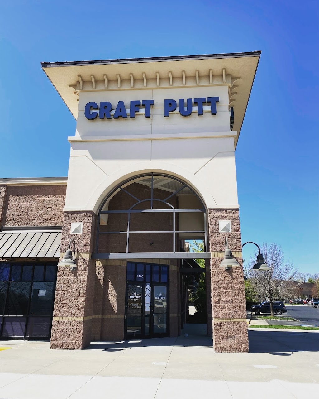 Craft Putt | restaurant | 11440 W 135th St, Overland Park, KS 66221, USA | 9132294454 OR +1 913-229-4454