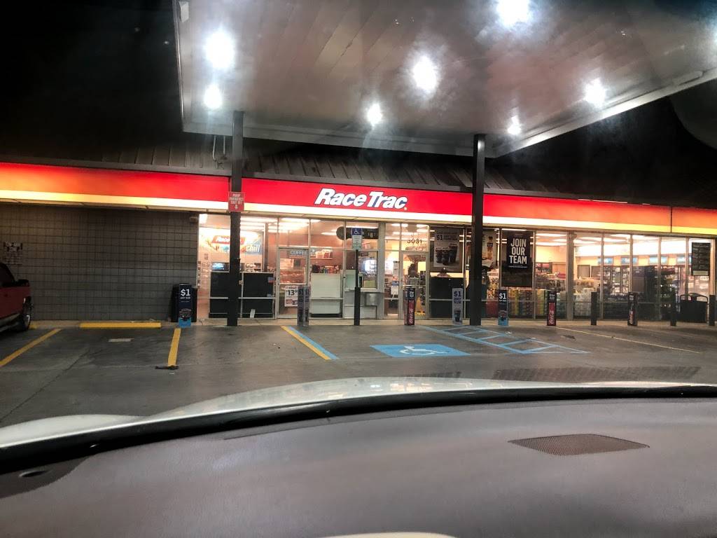 RaceTrac | bakery | 3031 W Hallandale Beach Blvd, Pembroke Park, FL 33021, USA | 9549869933 OR +1 954-986-9933