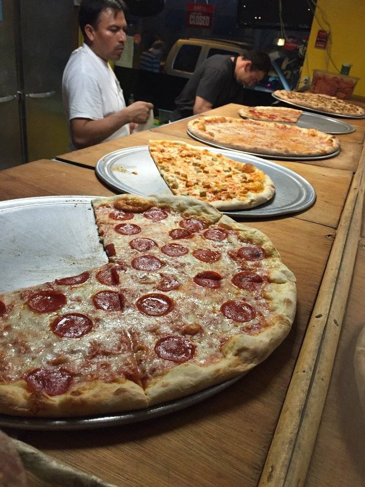 Mikes Pizza | meal takeaway | 4111 Main St, Philadelphia, PA 19127, USA | 2155080722 OR +1 215-508-0722