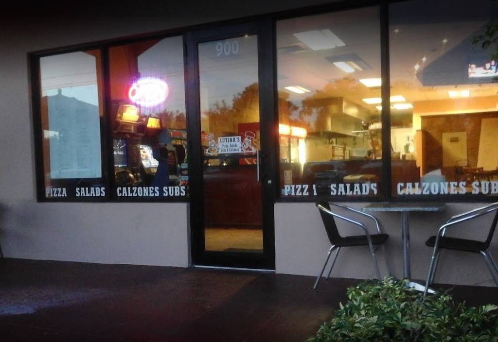 Lutinas Pizza & Subs | restaurant | 12020 S Shore Blvd, Wellington, FL 33414, USA | 5614222929 OR +1 561-422-2929