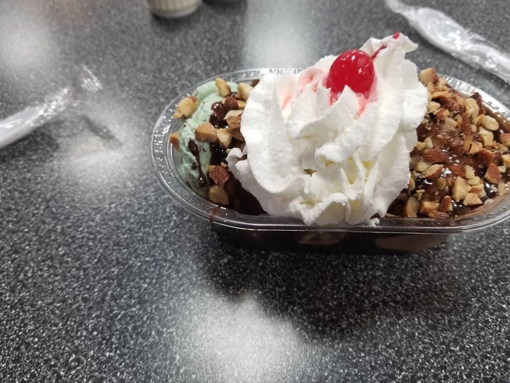 Braums Ice Cream & Burger Restaurant | restaurant | 4374 W Sunset Ave, Springdale, AR 72762, USA | 4797510305 OR +1 479-751-0305