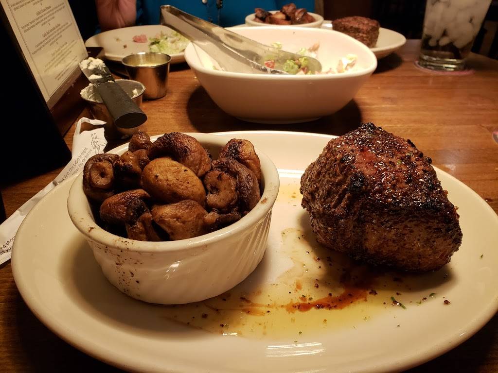 Malones Lansdowne | restaurant | 3347 Tates Creek Rd, Lexington, KY 40502, USA | 8593356500 OR +1 859-335-6500