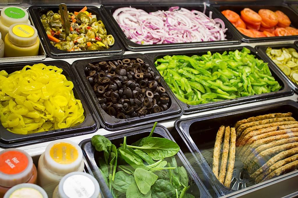 Subway Restaurants | restaurant | 333 E Benton Pl #107, Chicago, IL 60601, USA | 3124488084 OR +1 312-448-8084