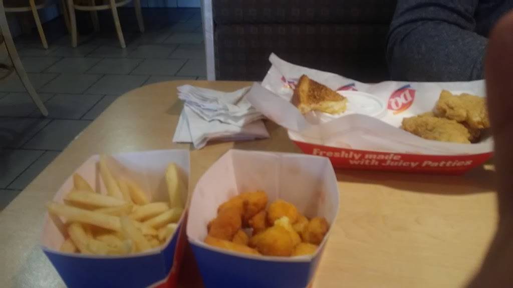 Dairy Queen Grill & Chill | restaurant | 1550 Vandalia Rd, Hillsboro, IL 62049, USA | 2175325225 OR +1 217-532-5225