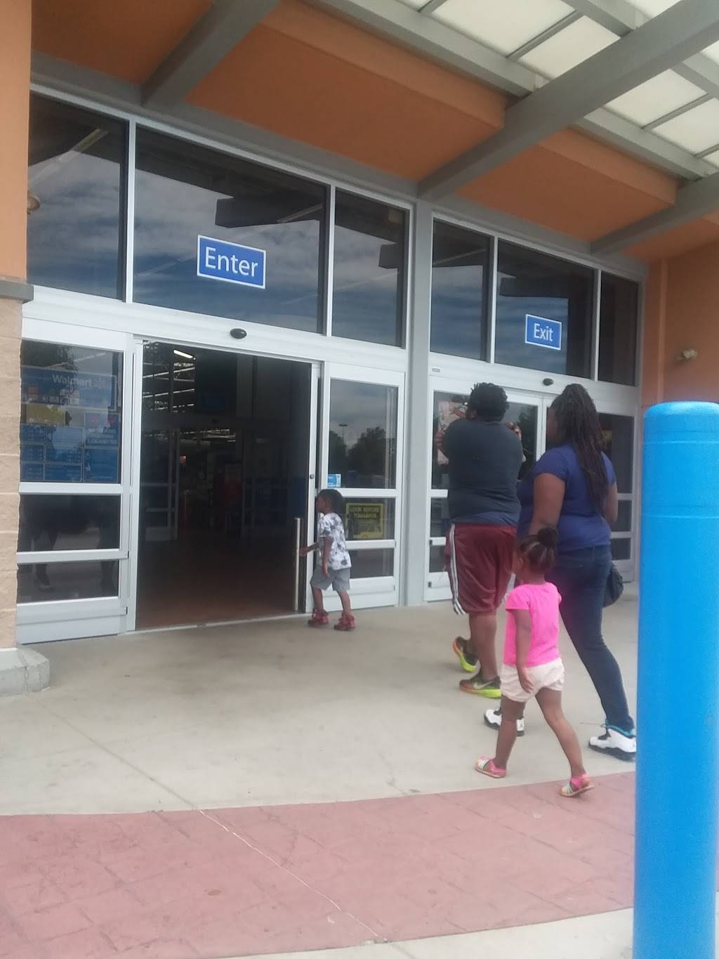 Subway | restaurant | 6111 Jefferson Ave, Newport News, VA 23605, USA | 7578267827 OR +1 757-826-7827