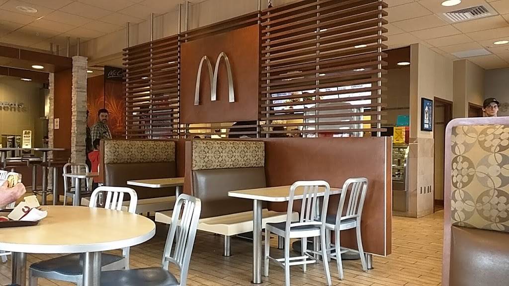 McDonalds | cafe | 6801 W Alameda Ave, Lakewood, CO 80226, USA | 3032379690 OR +1 303-237-9690