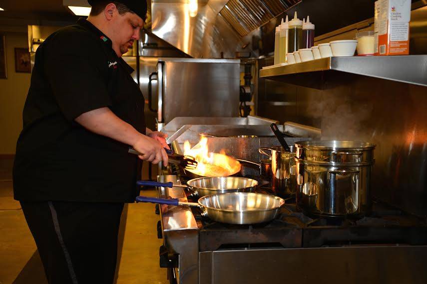 Chef Mikes | restaurant | 73 Highland Ave, Needham, MA 02494, USA | 7816752950 OR +1 781-675-2950