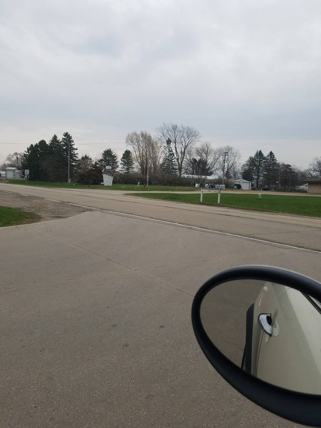 BP | restaurant | 907 Walter Payton Memorial Highway, US-34 E, Earlville, IL 60518, USA | 8152469809 OR +1 815-246-9809