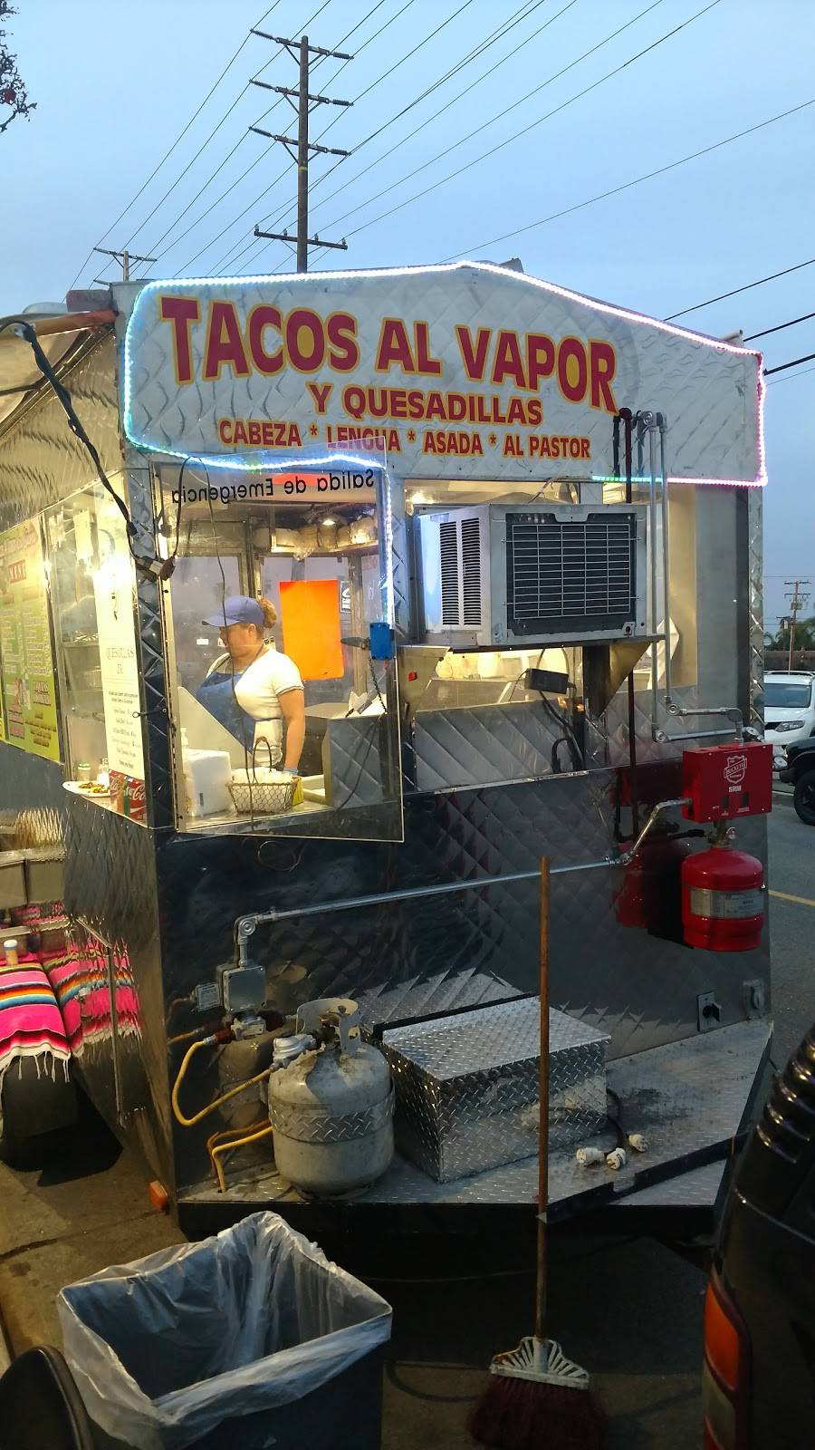 Lonchera Los Gueros Tacos Al Vapor | restaurant | 1910 Old Tustin Ave, Santa Ana, CA 92705, USA | 7149280967 OR +1 714-928-0967