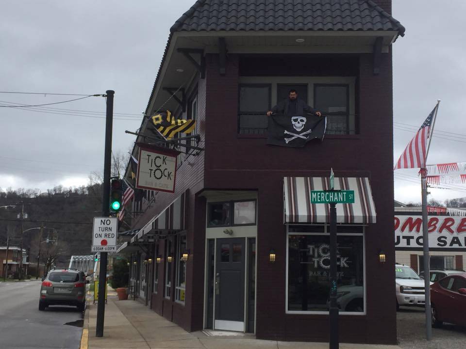 Tick Tock Bar & Cafe | cafe | 1101 Merchant St, Ambridge, PA 15003, USA | 7243188291 OR +1 724-318-8291