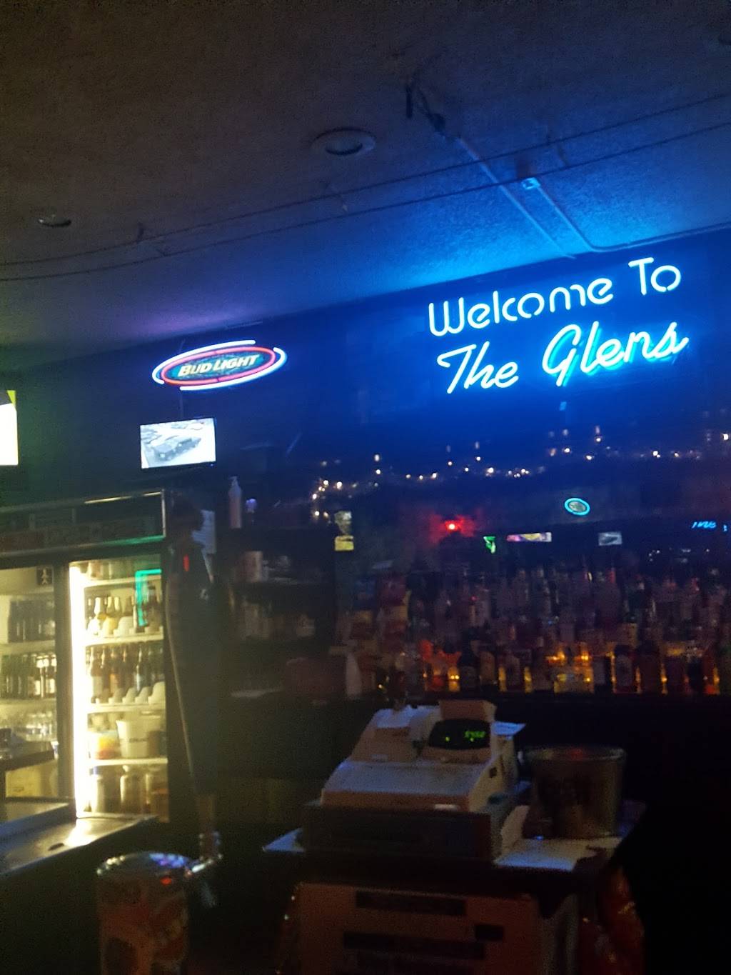 The Glens | restaurant | 358 E Glenwood Ave, Akron, OH 44310, USA | 3303764811 OR +1 330-376-4811