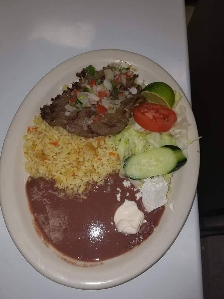 Nenas Restaurant & pupusas | restaurant | 7697-40-8905, Manassas, VA 20109, USA | 5714367883 OR +1 571-436-7883