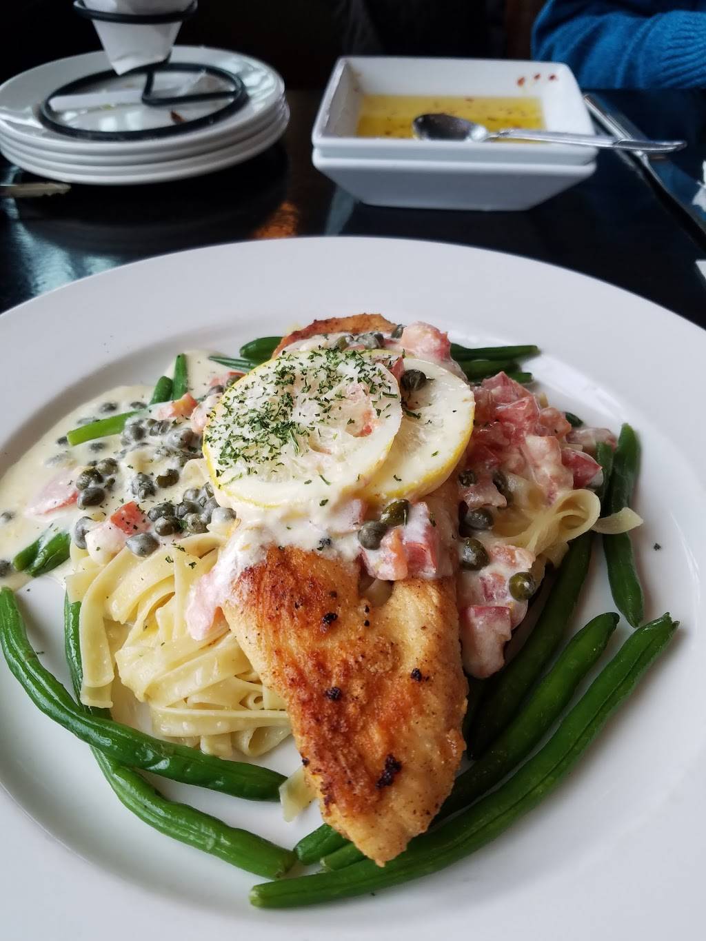 Not Your Average Joes | restaurant | 1125 Fall River Ave, Seekonk, MA 02771, USA | 5083435637 OR +1 508-343-5637