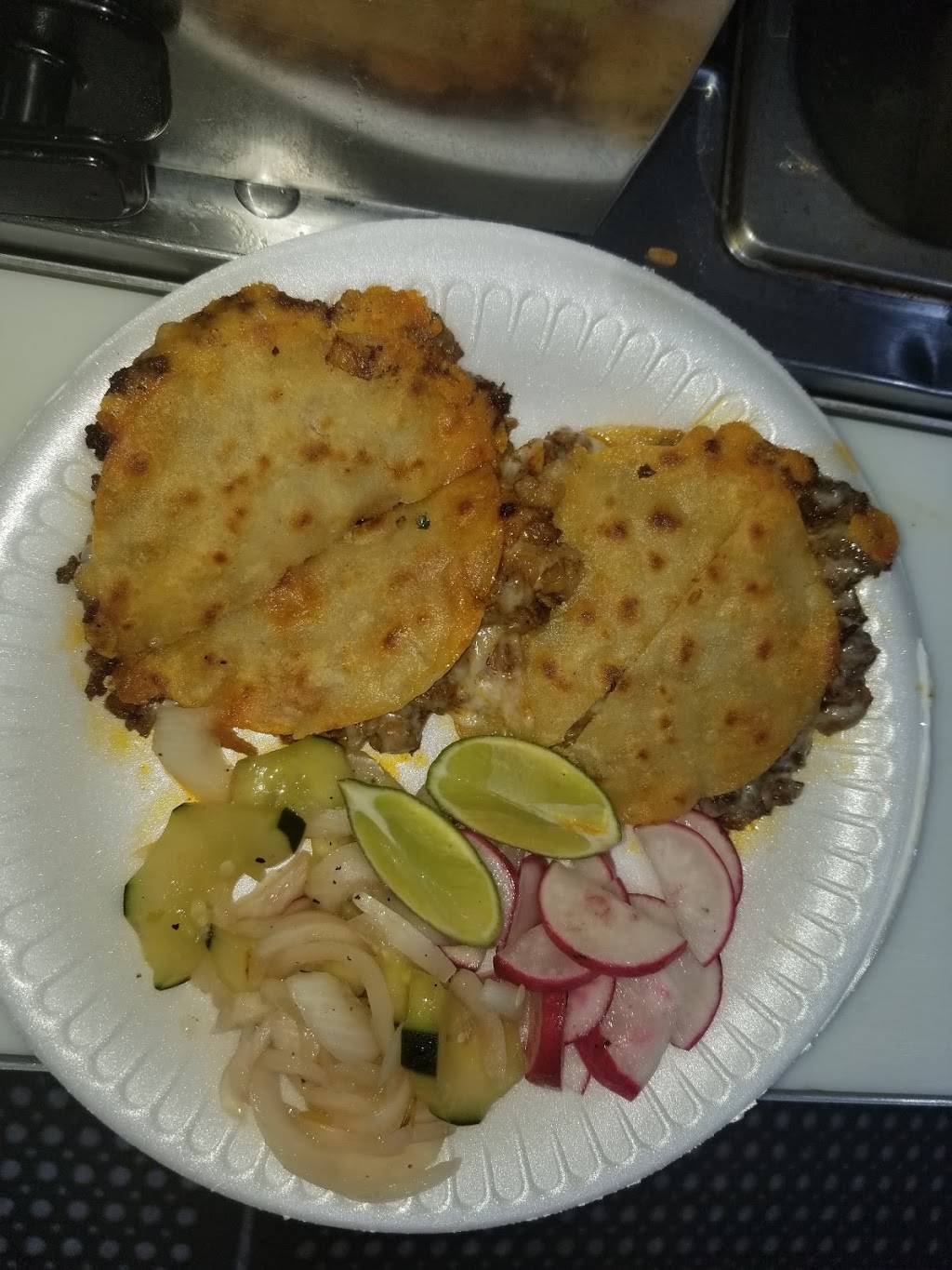 Alex Tacos Truck | restaurant | Sherman Way, Winnetka, CA 91306, USA | 8189383972 OR +1 818-938-3972