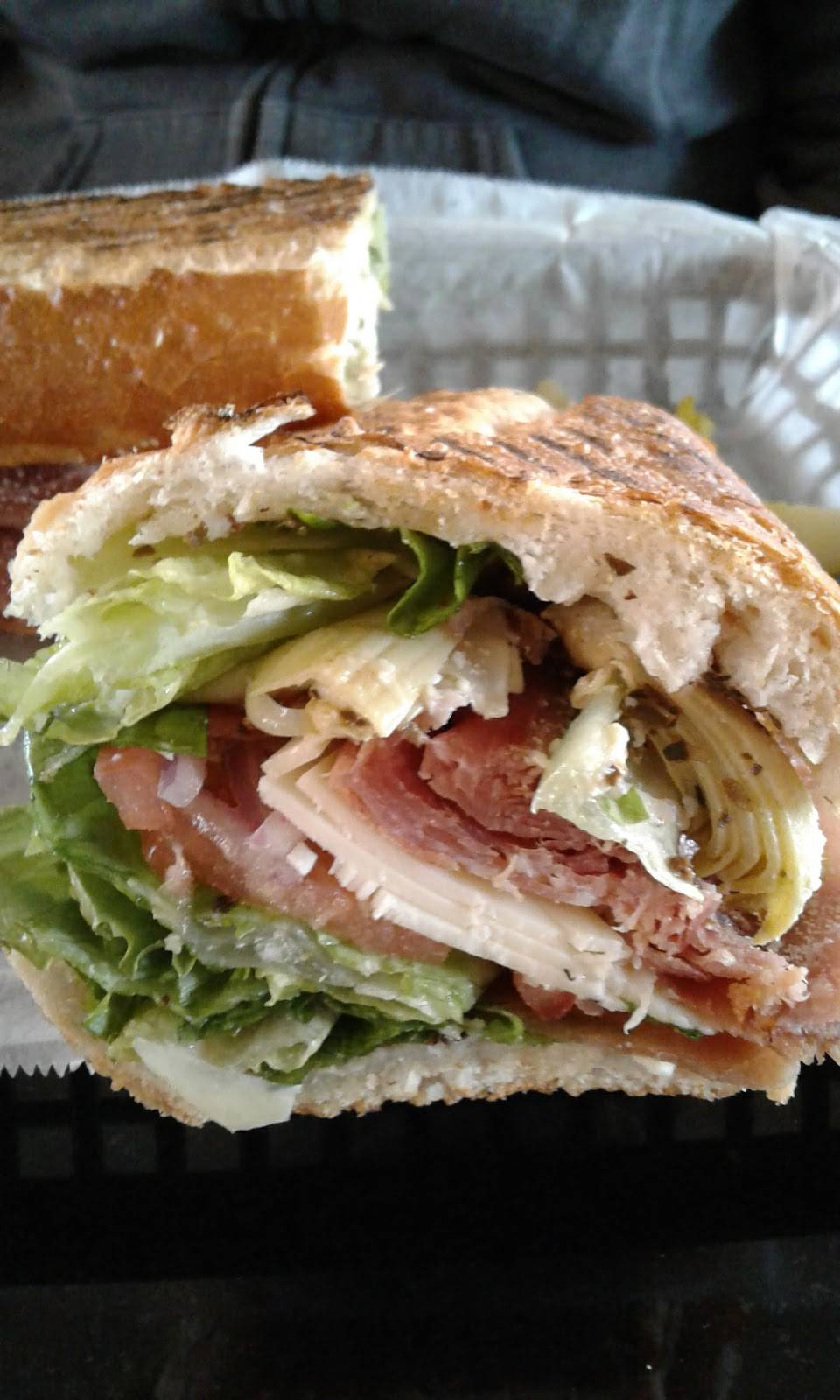 Avanti Cafe | meal takeaway | 1900 S Elmhurst Rd, Mt Prospect, IL 60056, USA | 8474376640 OR +1 847-437-6640