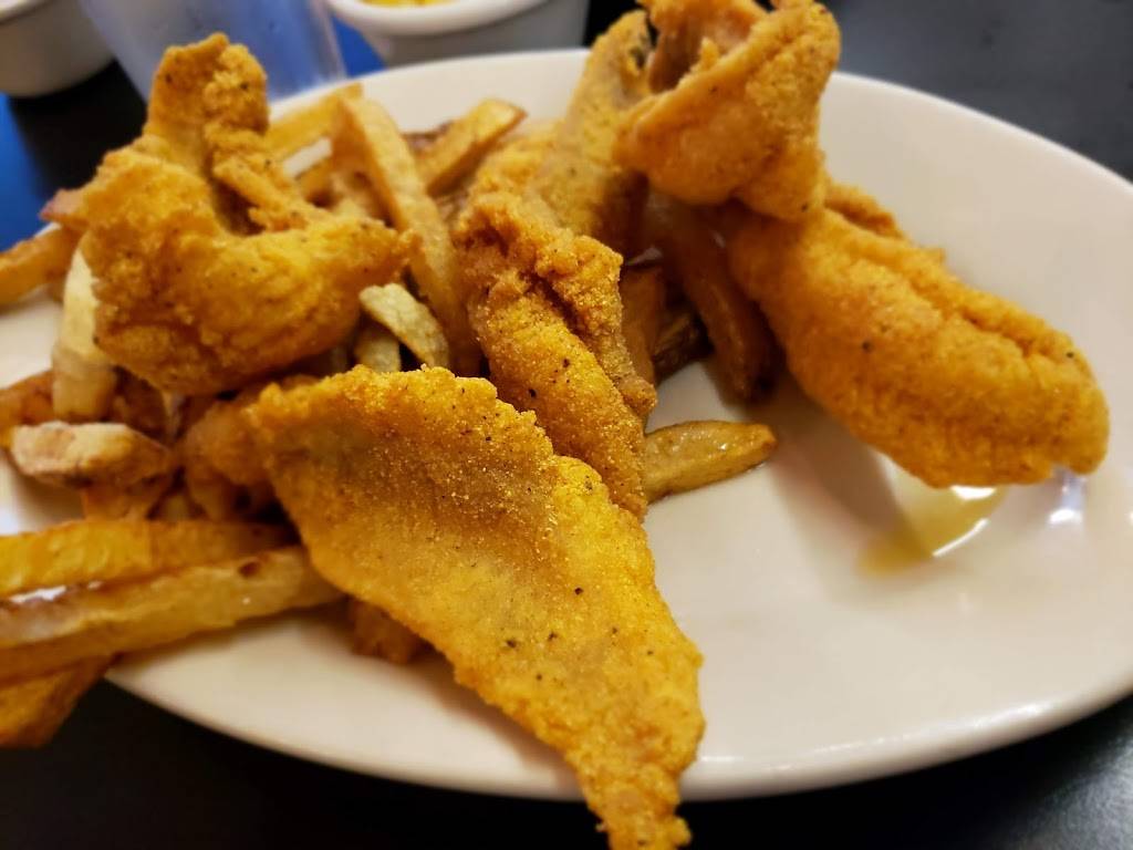 Catfish Hole Alma | restaurant | 24 Collum Ln W, Alma, AR 72921, USA | 4796329718 OR +1 479-632-9718