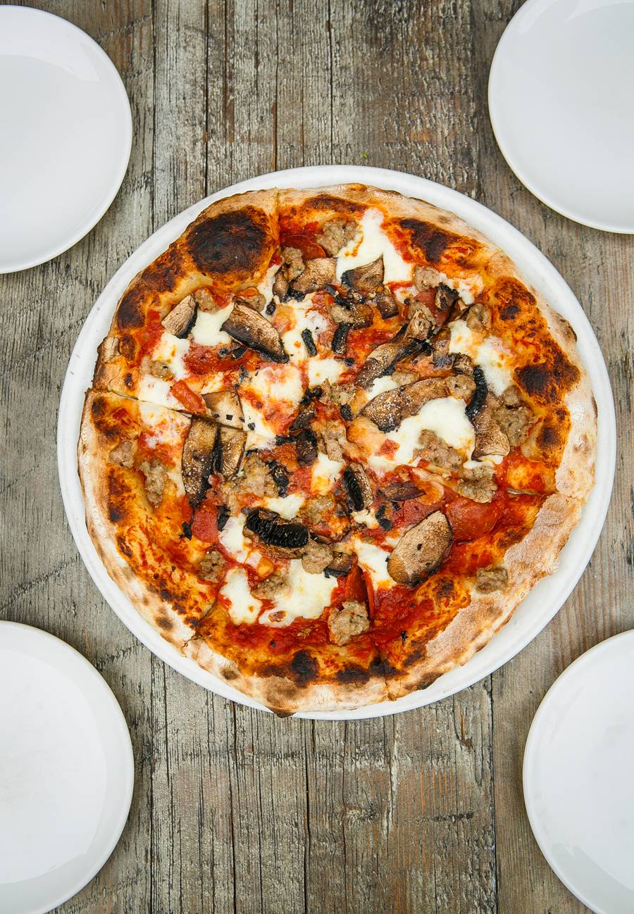 Alatri Bros | restaurant | 4926 Cordell Ave, Bethesda, MD 20814, USA | 3017186427 OR +1 301-718-6427