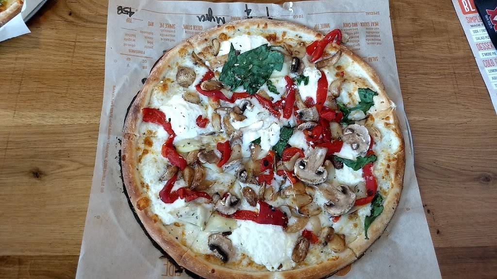 Blaze Pizza | meal takeaway | 143 Century Square Dr Suite 100, College Station, TX 77840, USA | 9792272629 OR +1 979-227-2629