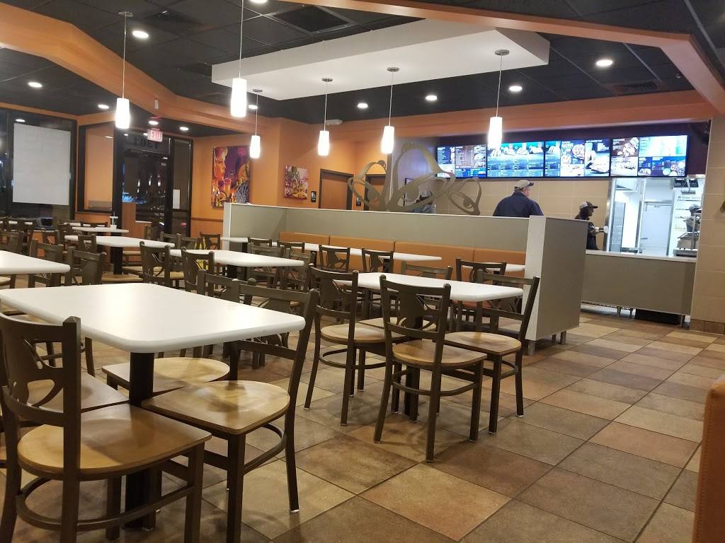 Taco Bell | meal takeaway | 1301 Bridford Pkwy, Greensboro, NC 27407, USA | 3368555627 OR +1 336-855-5627