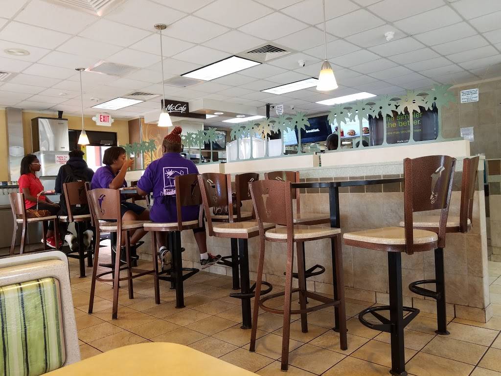 McDonalds | cafe | 4301 N Pine Island Rd, Sunrise, FL 33351, USA | 9545721911 OR +1 954-572-1911