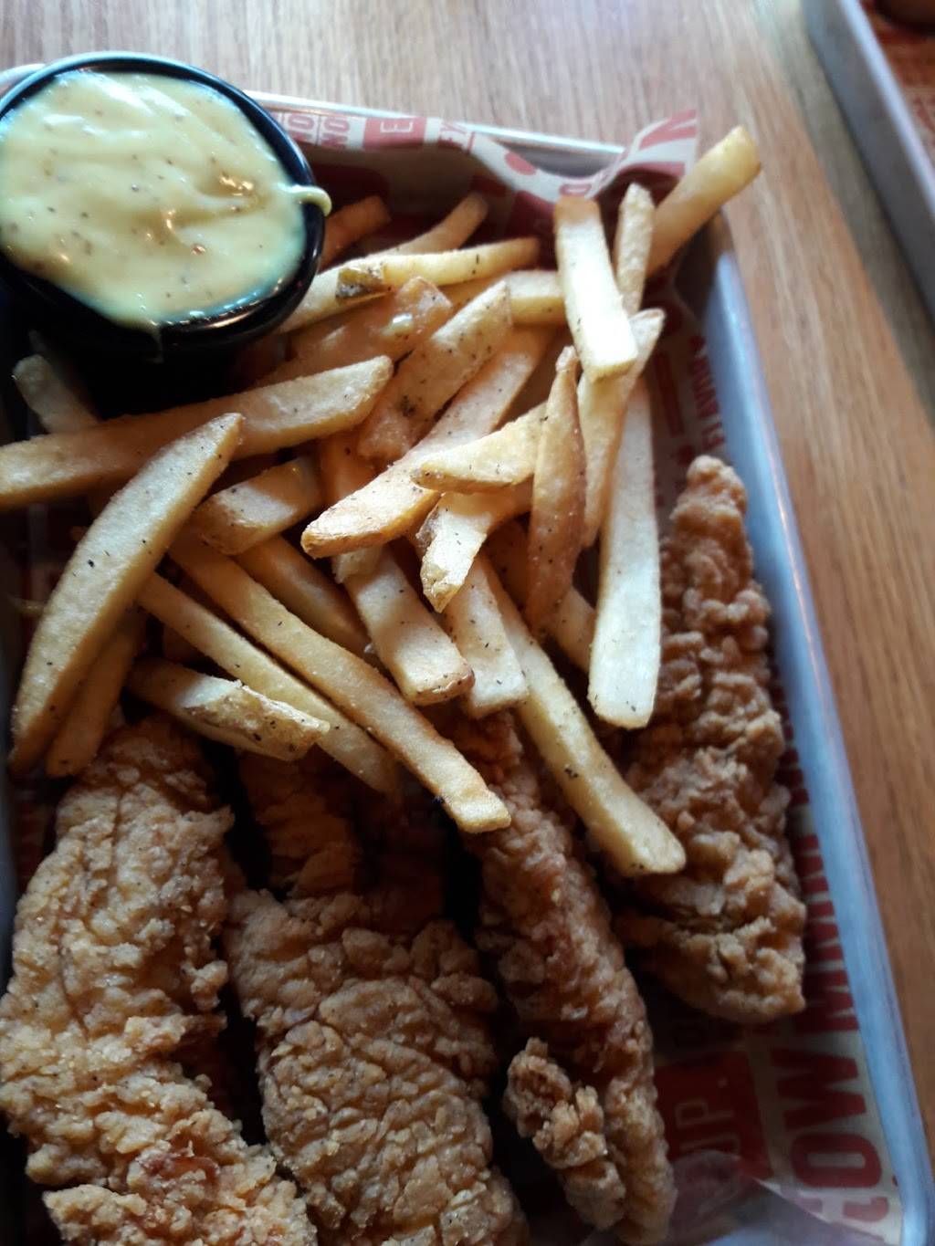 Applebees Grill + Bar | restaurant | 900 S Washington St, North Attleborough, MA 02760, USA | 5086434660 OR +1 508-643-4660