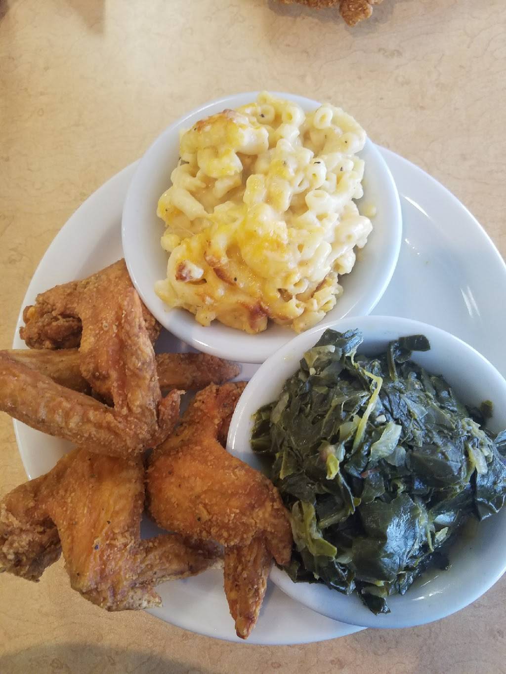 Mandys Soul Food Kitchen | restaurant | 431 N Bolingbrook Dr, Bolingbrook, IL 60440, USA | 6304857291 OR +1 630-485-7291