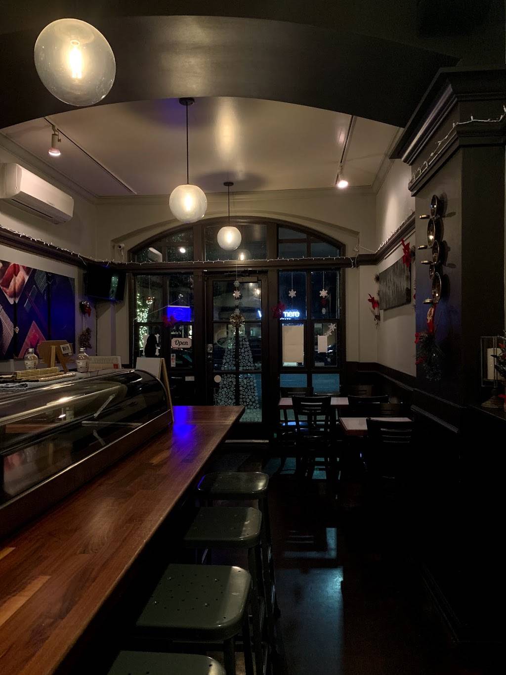 Yume Sushi | restaurant | 3217 W McGraw St, Seattle, WA 98199, USA | 2064026397 OR +1 206-402-6397