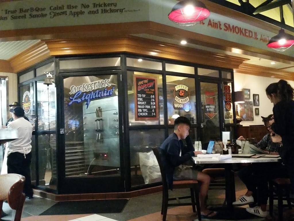 Lucilles Smokehouse Bar-B-Que | restaurant | 1870 Montebello Town Center Drive, Rosemead, CA 91770, USA | 3237267427 OR +1 323-726-7427