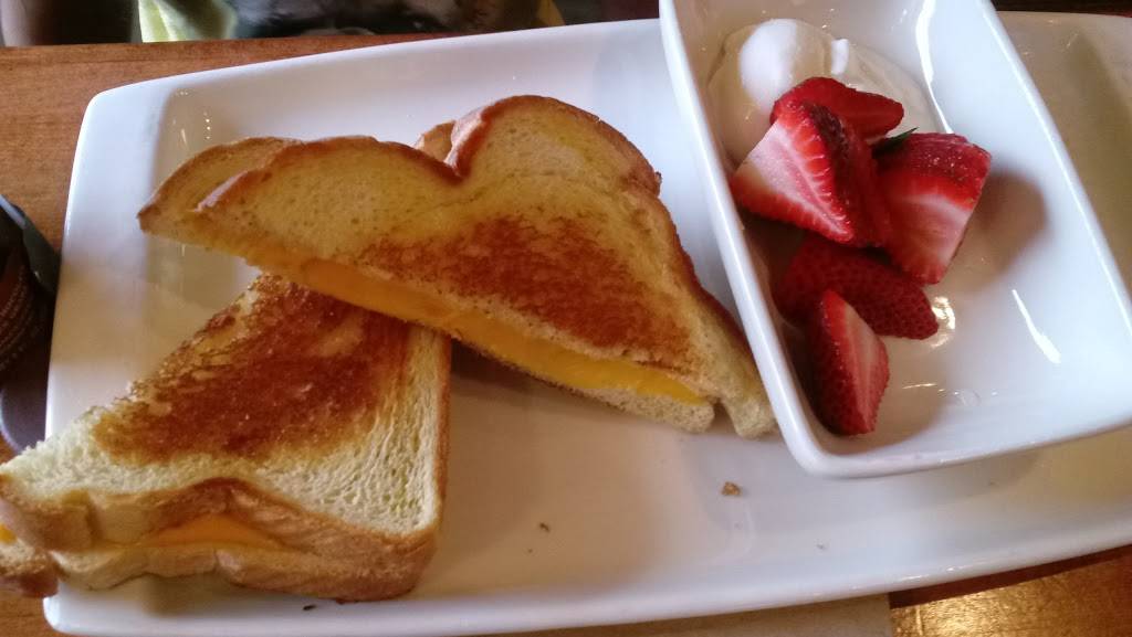 Applebees Grill + Bar | restaurant | 500 State Rd, North Dartmouth, MA 02747, USA | 5089973957 OR +1 508-997-3957