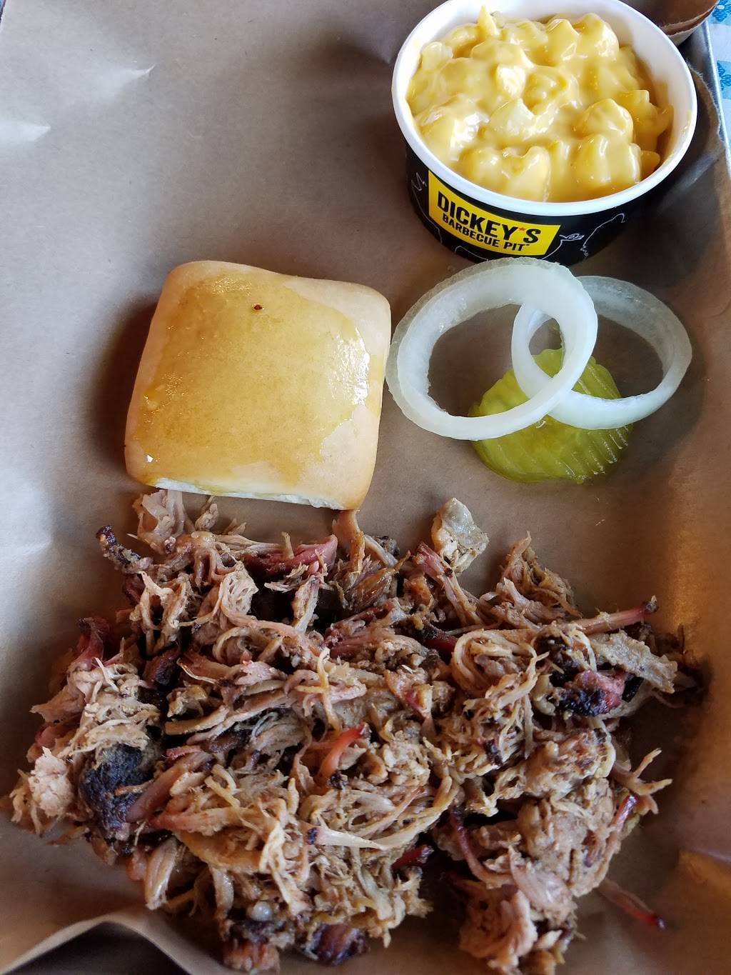 Dickeys Barbecue Pit | restaurant | 1510 Corsicana Hwy, Hillsboro, TX 76645, USA | 2542211076 OR +1 254-221-1076