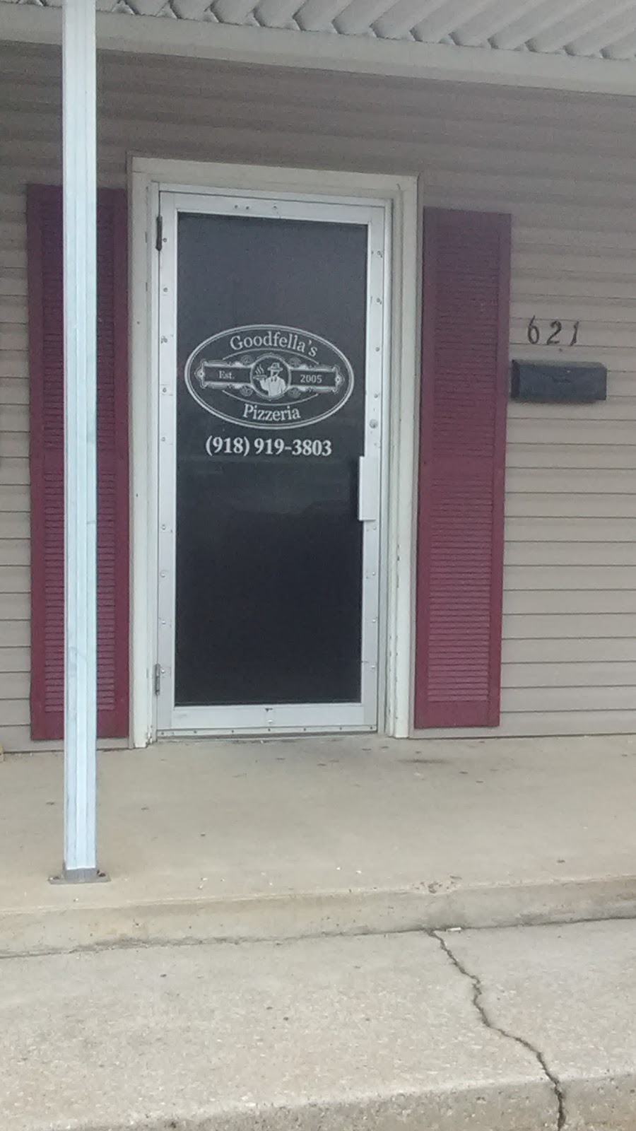 Goodfellas Pizzeria | restaurant | 621 S Main St, Miami, OK 74354, USA | 9189193803 OR +1 918-919-3803