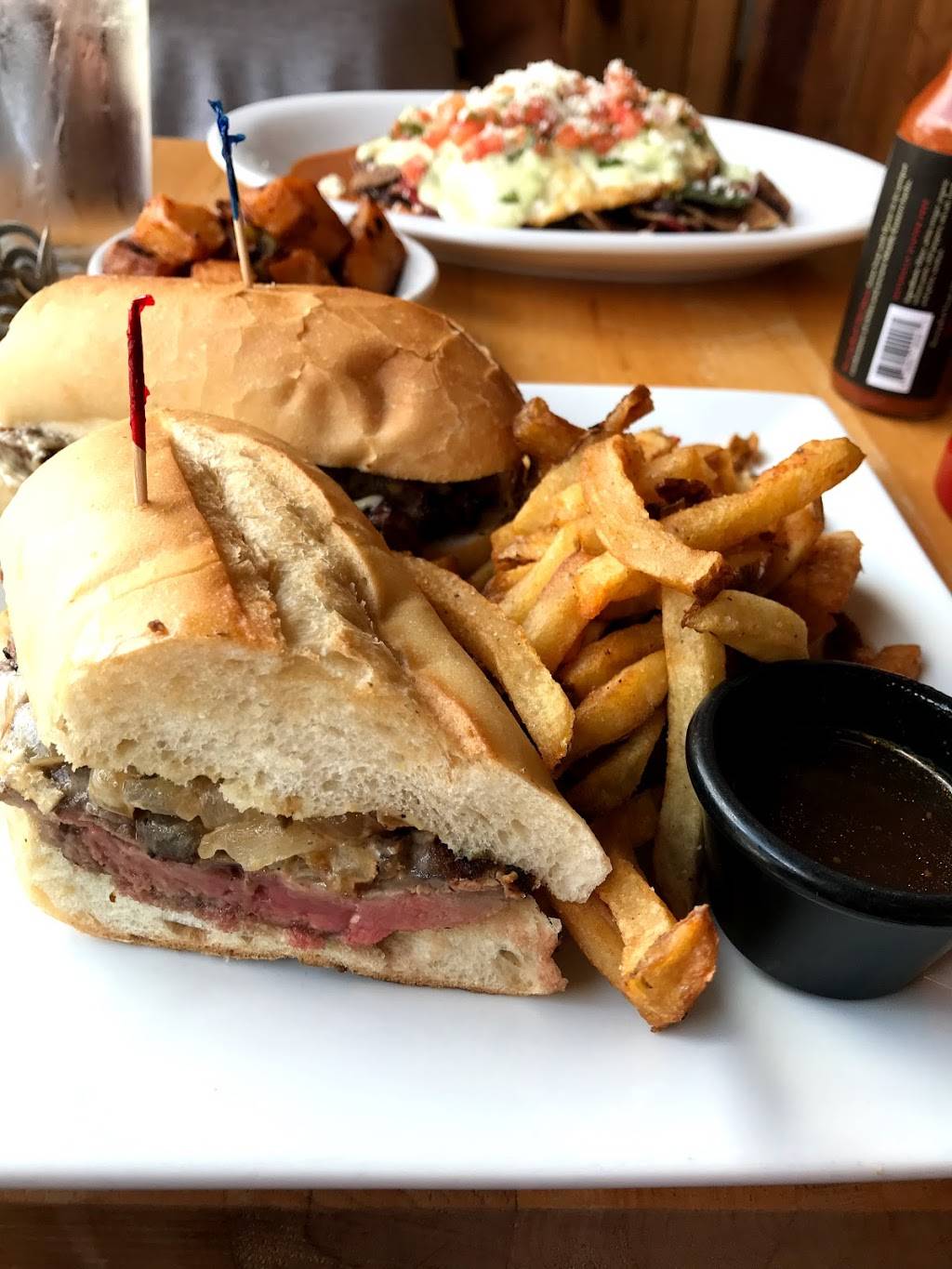 Sonoma Bistro | restaurant | 59 Park Ave, Rutherford, NJ 07070, USA | 2019357070 OR +1 201-935-7070