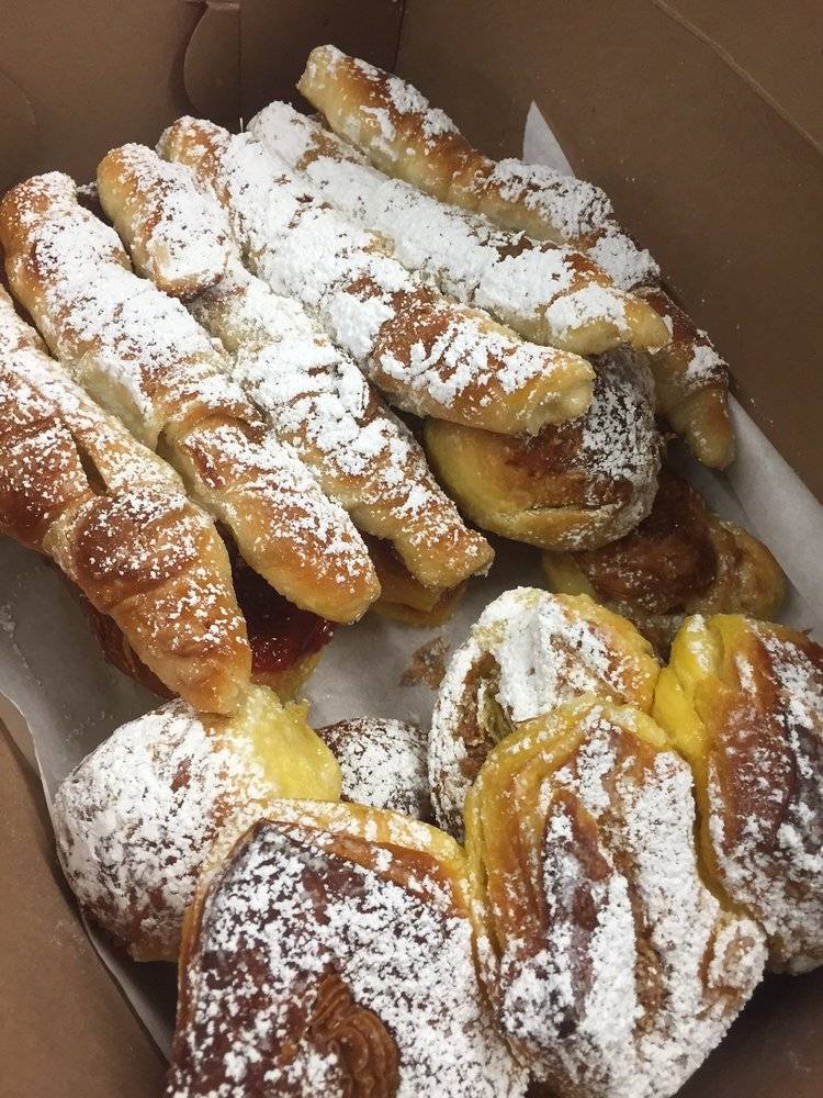 La Farola | restaurant | 151 N Tustin Ave, Tustin, CA 92780, USA | 7148355732 OR +1 714-835-5732