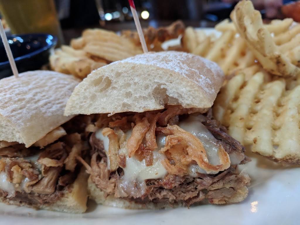 Clives Roadhouse Rogers | restaurant | 21390 John Milless Dr, Rogers, MN 55374, USA | 7639512842 OR +1 763-951-2842