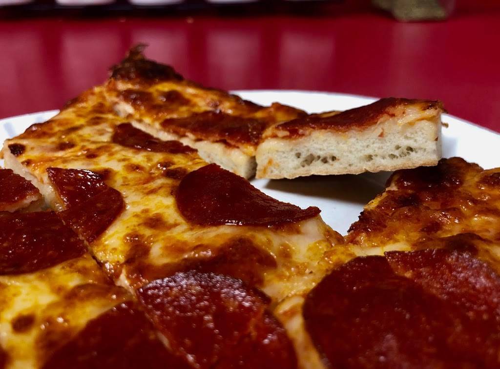 Reginos pizza & wings (Morningside) | restaurant | 790 Military Trail, Scarborough, ON M1E 5K4, Canada | 4162843003 OR +1 416-284-3003