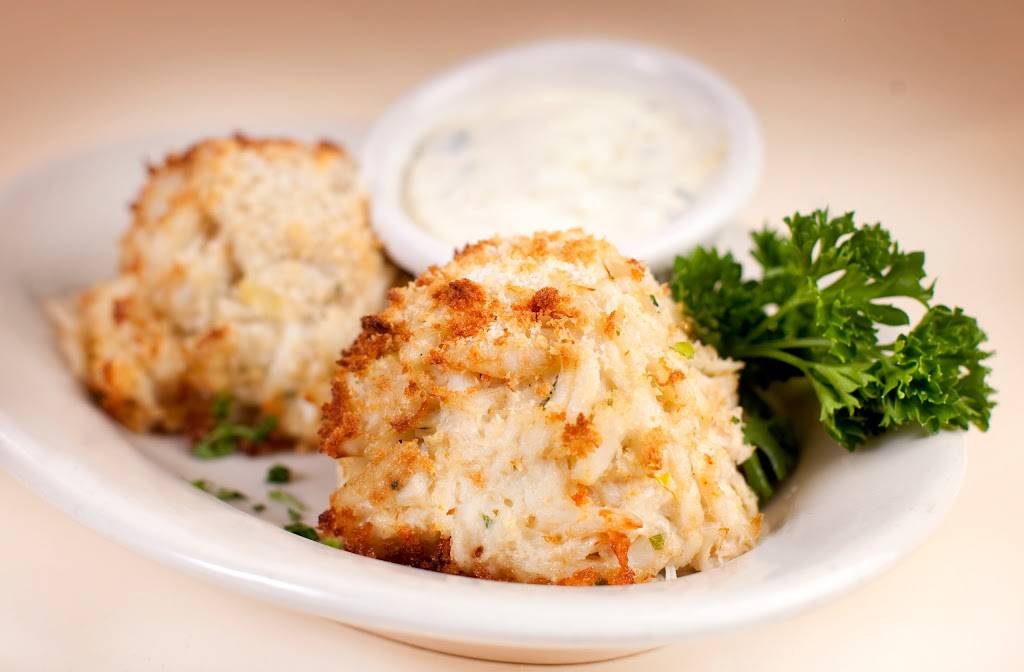 Chesapeakes | restaurant | 600 Union Ave, Knoxville, TN 37902, USA | 8656733433 OR +1 865-673-3433