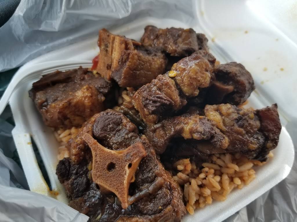 B&T Jamaican Jerk Restaurant | restaurant | 8825 W Colonial Dr, Ocoee, FL 34761, USA | 4074404694 OR +1 407-440-4694