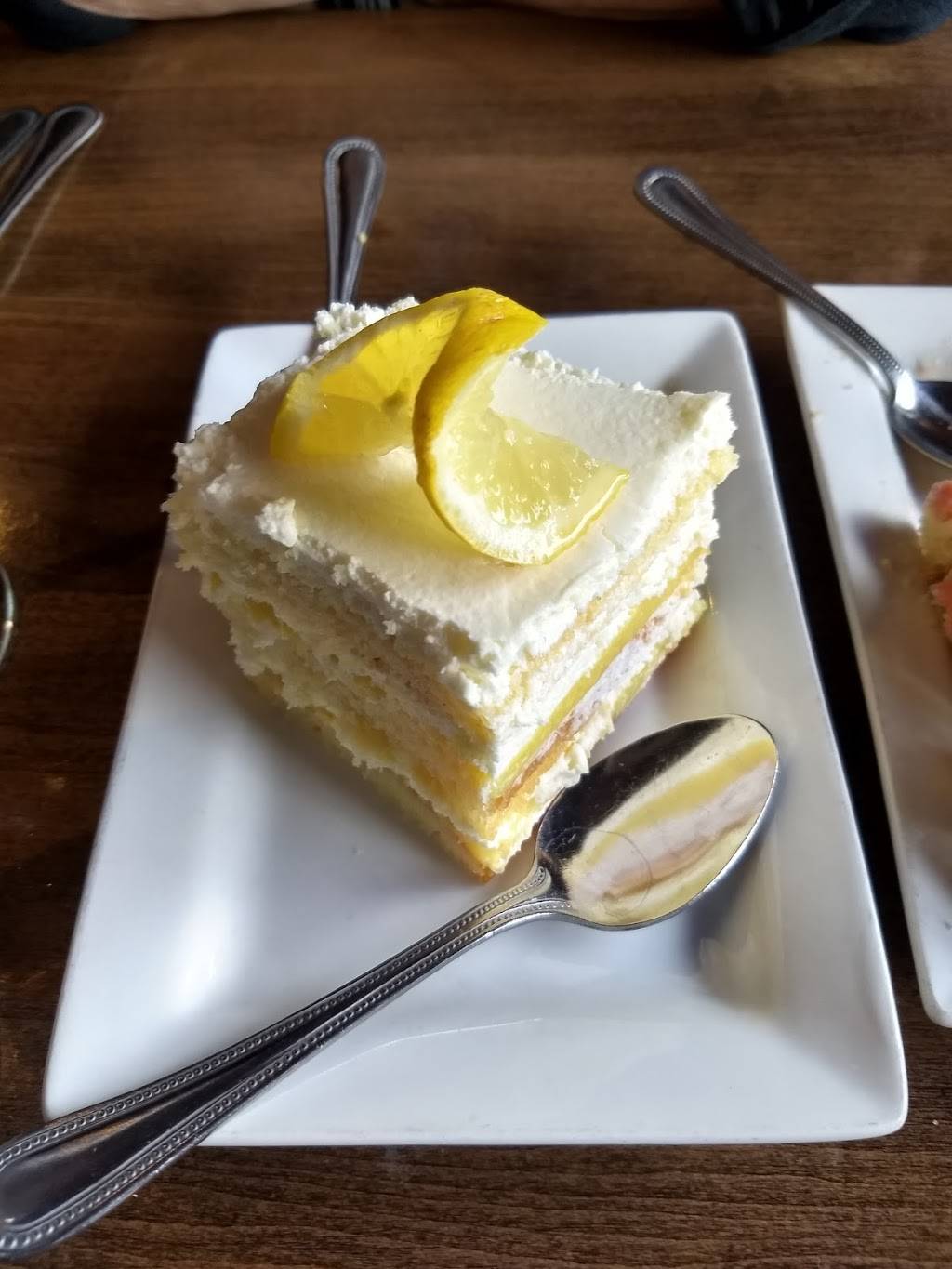 Roma Restaurant & Brewery | restaurant | 310 Stillwater Rd, Willernie, MN 55090, USA | 6516534733 OR +1 651-653-4733