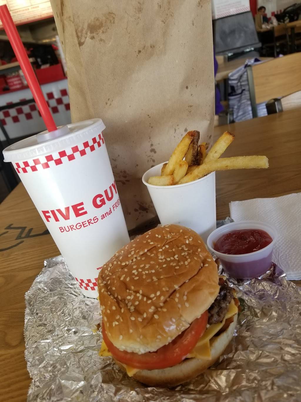 Five Guys | meal takeaway | 3600 Boston St, Baltimore, MD 21224, USA | 4105221580 OR +1 410-522-1580